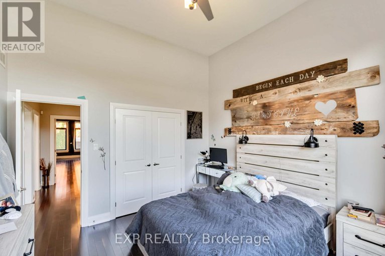 29267202/6775-pebble-trail-way/greely/ottawa/ontario/K4P0B7_20