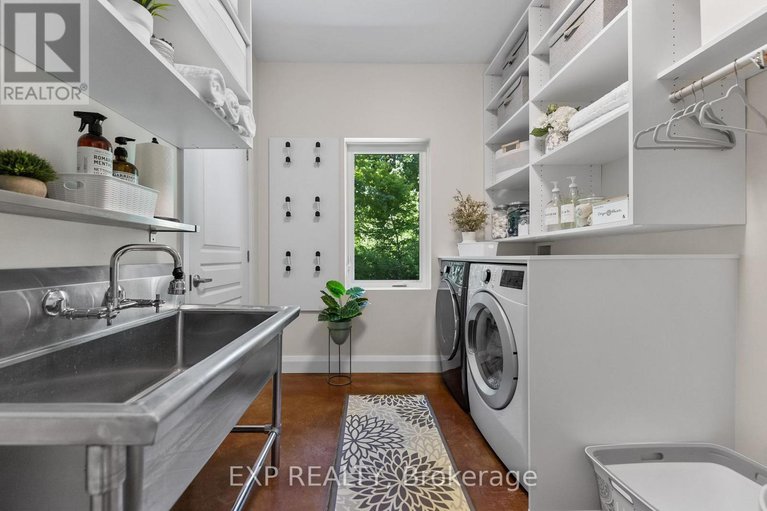 29369417/5759-queenscourt-crescent/manotick-east-to-manotick-station/ottawa/ontario/K4M1K3_31