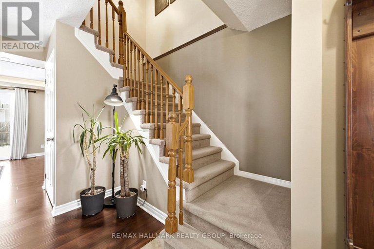 29549614/178-equestrian-drive/bridlewood/ottawa/ontario/K2M2B9_15