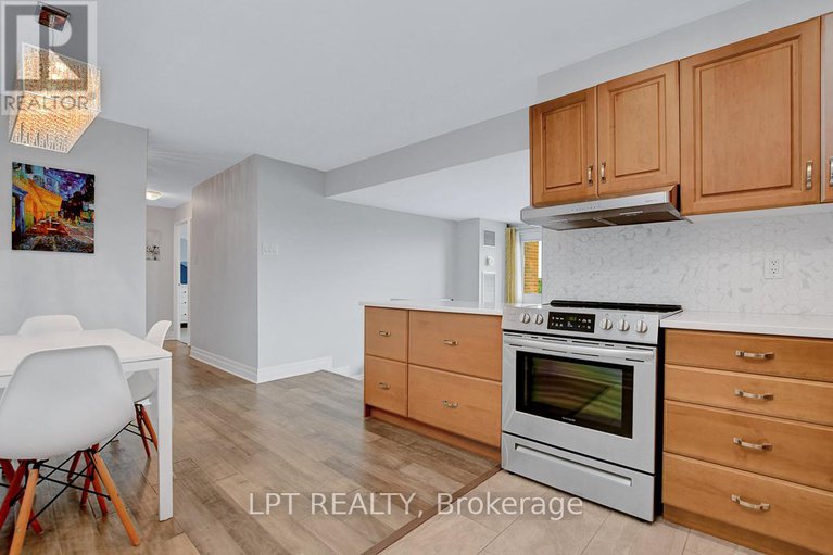28834733/807-1100-ambleside-drive/woodroffe/ottawa/ontario/K2B8G6_23