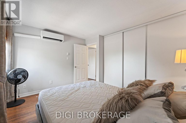 28754553/401-1974-st-laurent-boulevard/hawthorne-meadows/ottawa/ontario/K1G4L5_23