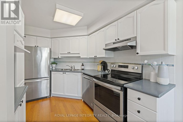 28644510/e-108-centrepointe-drive/centrepointe/ottawa/ontario/K2G6K3_8