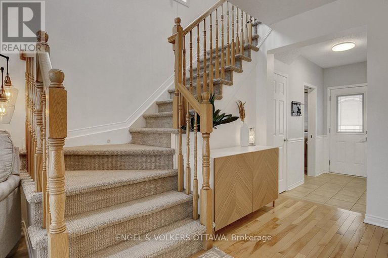 29355426/308-tabaret-street/emerald-meadowstrailwest/ottawa/ontario/K2M0B8_4