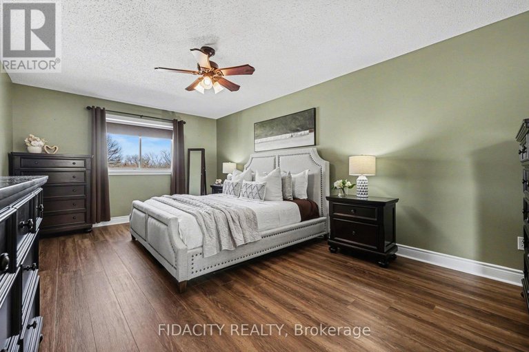 29601671/21-west-ridge-drive/stittsville-central/ottawa/ontario/K2S1S4_21