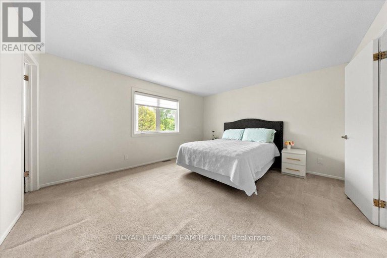 28637798/13-kedgewick-court/tanglewood/ottawa/ontario/K2G4M9_30