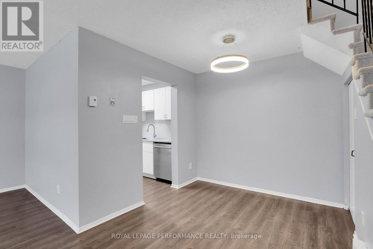 29402527/8d-lovell-lane/westcliffe-estates/ottawa/ontario/K2H9B6_9