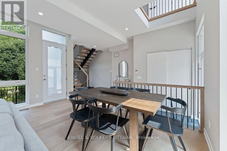 29426173/261-dovercourt-avenue/westborohampton-park/ottawa/ontario/K1Z5P5_6