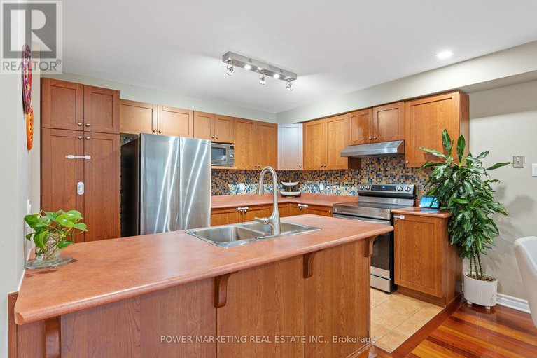 28518976/118-furness-way/barrhaven-east/ottawa/ontario/K2G7E4_12