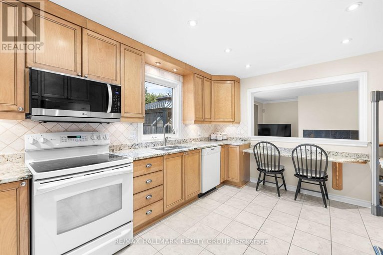 29599851/906-chaleur-way/convent-glen/ottawa/ontario/K1C2S1_10