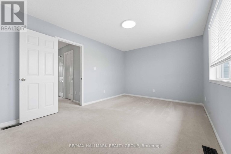 29024114/1072-brasseur-crescent/fallingbrookgardenway-south/ottawa/ontario/K4A5A1_26