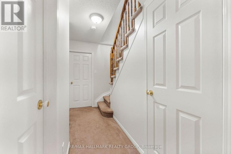 28280544/110h-centrepointe-drive/centrepointe/ottawa/ontario/K2G6K3_26
