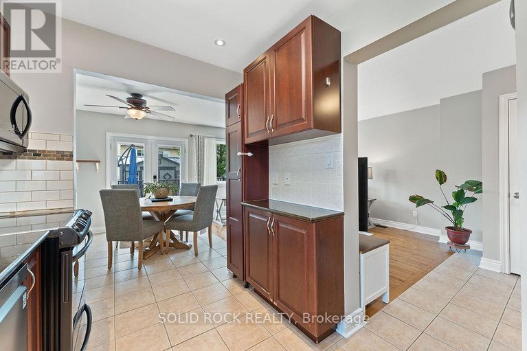 28618076/33-benlark-road/on-the-green/ottawa/ontario/K2J2L5_24