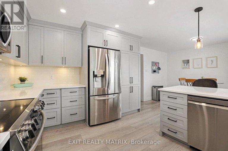 28425812/23-weybridge-drive/cedargrovefraserdale/ottawa/ontario/K2J4A1_21