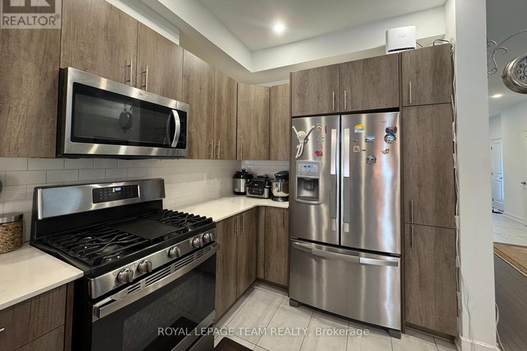 28748327/229-zinnia-way/riverside-southgloucester-glen/ottawa/ontario/K4M0L4_9