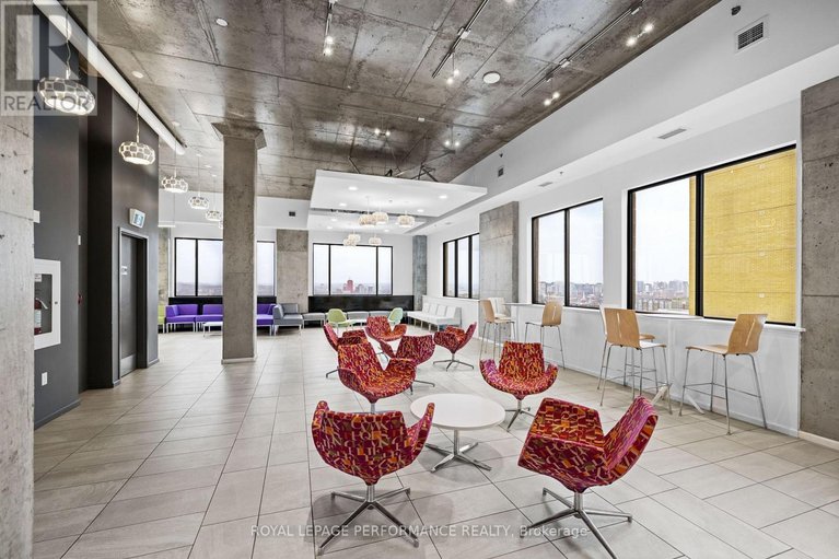 29665093/1118-105-champagne-avenue-s/west-centre-town/ottawa/ontario/K1S5E5_23