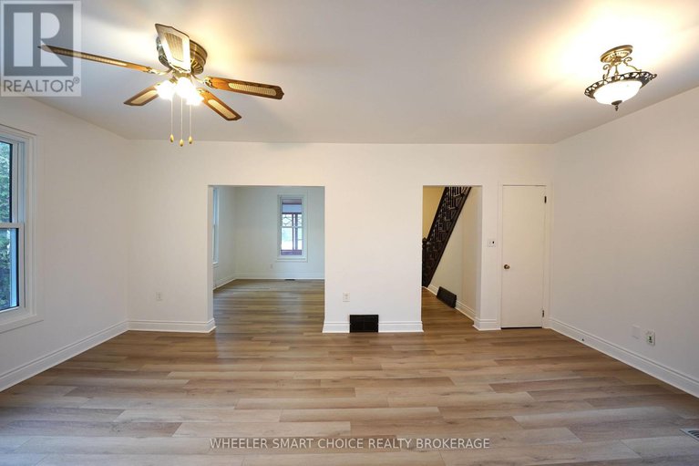 29131494/7-adam-dixon-avenue/long-sault/south-stormont/ontario/K0C1P0_17