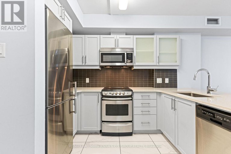 28292069/1306-195-besserer-street/sandy-hill/ottawa/ontario/K1N0B6_4