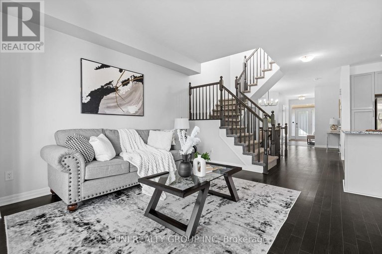 28837176/130-hawkeswood-drive/riverside-southgloucester-glen/ottawa/ontario/K4M0C1_19