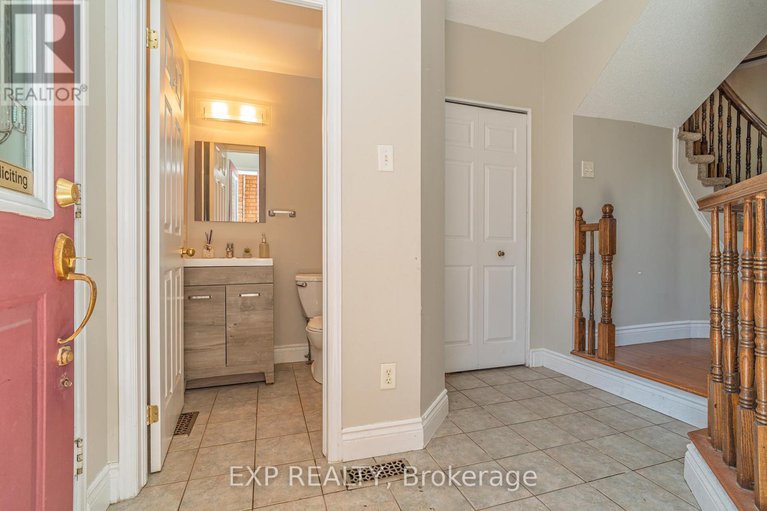 28560587/1089-ballantyne-drive/fallingbrookgardenway-south/ottawa/ontario/K4A4C6_3