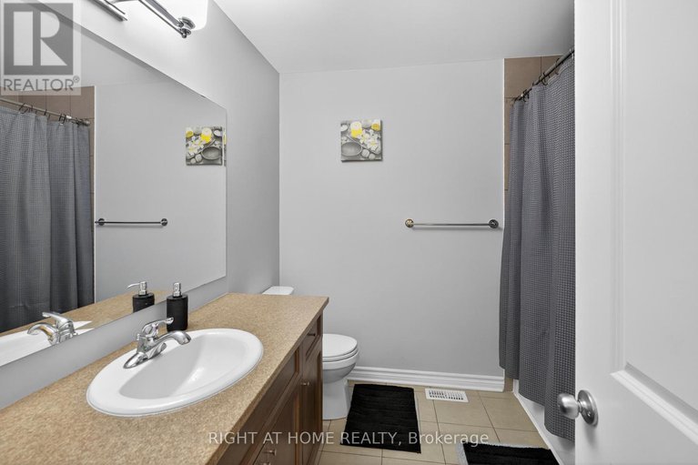 29032255/772-cedar-creek-drive/blossom-parkkemp-parkfindlay-creek/ottawa/ontario/K1T0B2_23