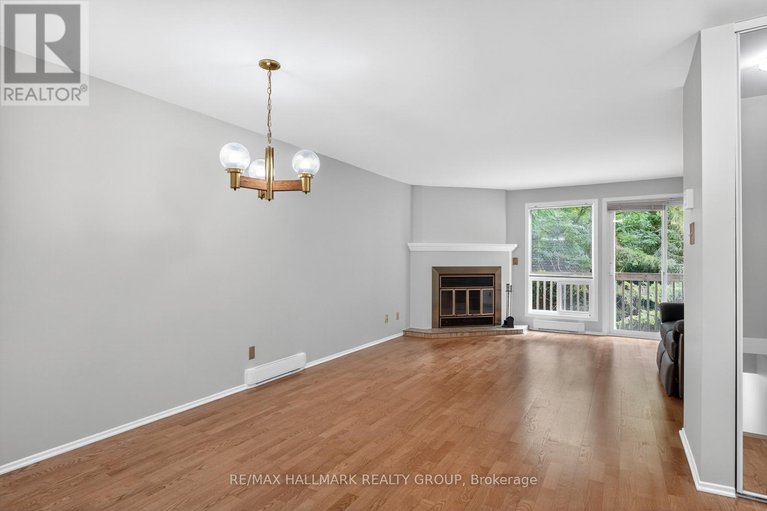 29360556/b-6746-jeanne-darc-boulevard-n/convent-glen-north/ottawa/ontario/K1C6E9_11