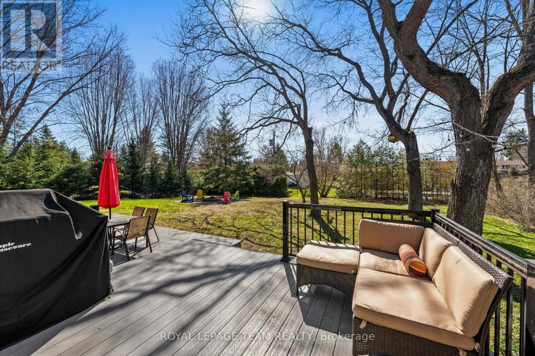 29662384/1081-boucher-crescent/manotick-south-to-roger-stevens/ottawa/ontario/K4M1B3_43