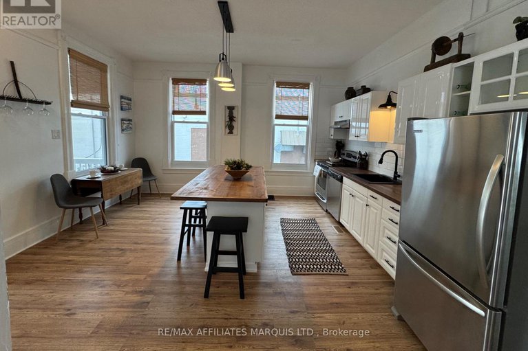 29078821/11-elgin-street-e/alexandria/north-glengarry/ontario/K0C1A0_15