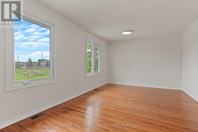 28491810/1326-morrison-drive/redwood-park/ottawa/ontario/K2H7L9_24