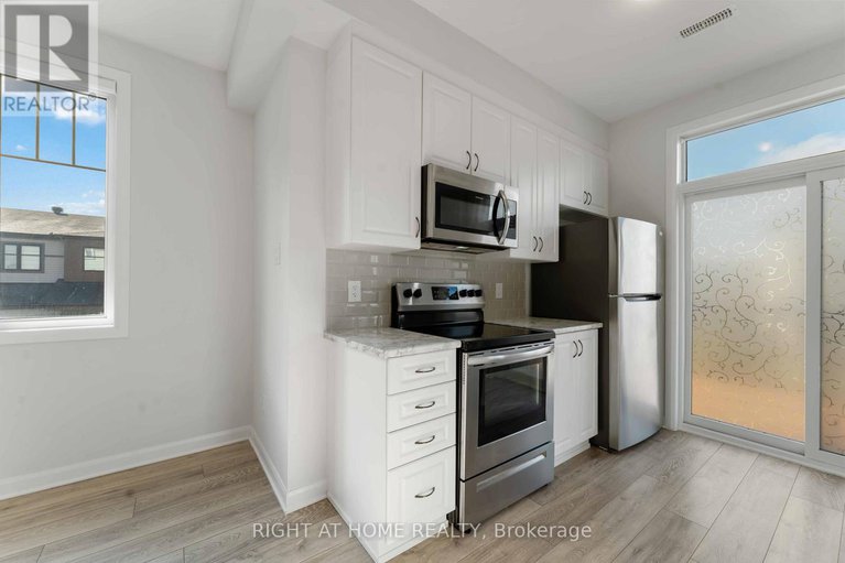 28828288/214-attwell-private/morgans-grantsouth-march/ottawa/ontario/K2K0P6_17