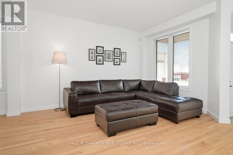 29641686/338-kinghorn-crescent/morgans-grantsouth-march/ottawa/ontario/K2K3R5_18