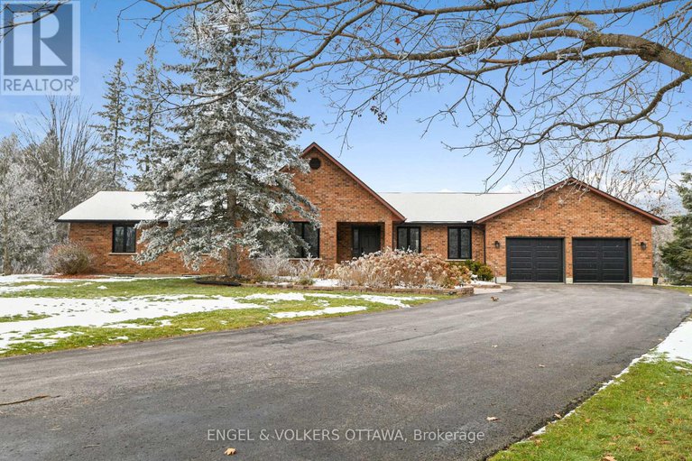 29126982/102-delaney-drive/huntley-ward-south-west/ottawa/ontario/K0A1L0_1