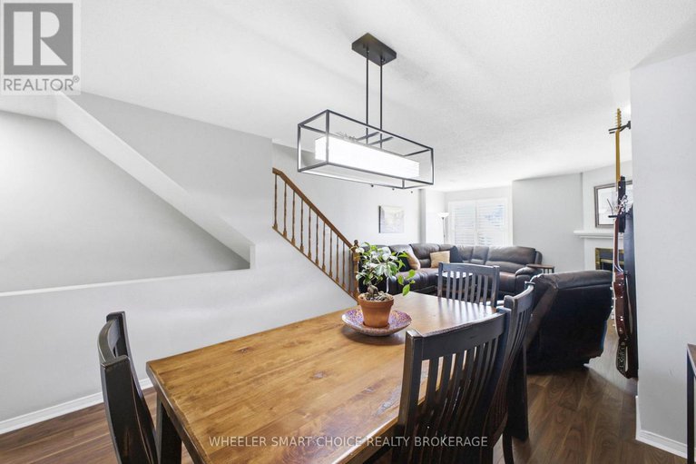 29436977/11-432-hillsboro-private/emerald-meadowstrailwest/ottawa/ontario/K2M3A8_23