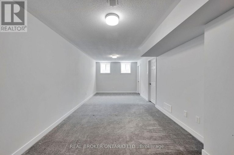 28620609/2123-winsome-terrace/fallingbrookgardenway-south/ottawa/ontario/K4A3P6_27
