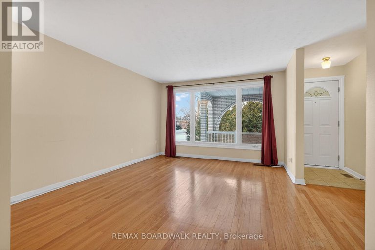 29293719/2666-regina-street/britannia/ottawa/ontario/K2B6X8_4