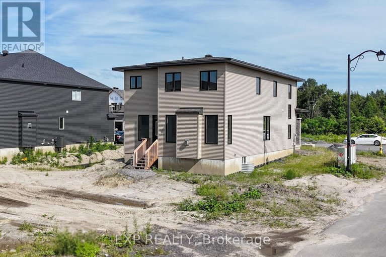 28942181/600-paakanaak-avenue/blossom-parkkemp-parkfindlay-creek/ottawa/ontario/K1X0J7_35