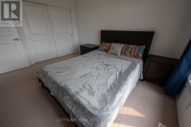 28681279/174-joshua-street/mer-bleuebradley-estatesanderson-park/ottawa/ontario/K1W0A3_31