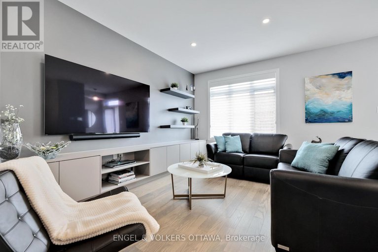 28377095/624-mikinak-road/cfb-rockcliffe-and-area/ottawa/ontario/K1K3X7_20