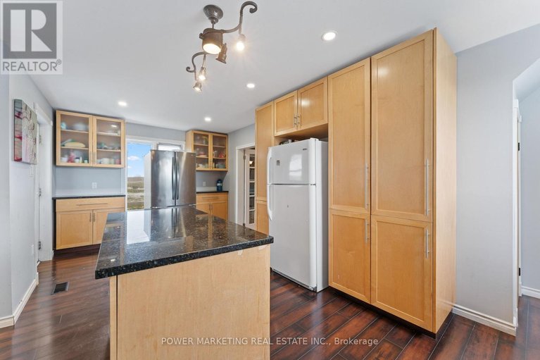 29641403/13840-grantley-road/south-dundas-williamsburgh-twp/south-dundas/ontario/K0C1H0_12