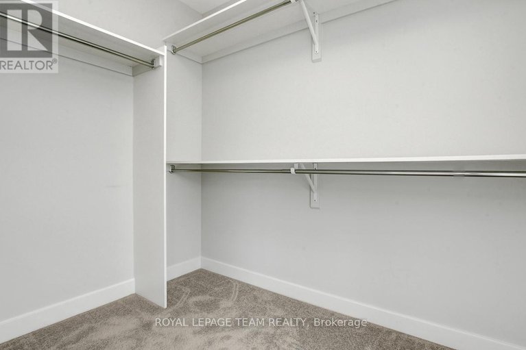 29433481/749-brian-good-avenue/riverside-southgloucester-glen/ottawa/ontario/K4M0E3_29