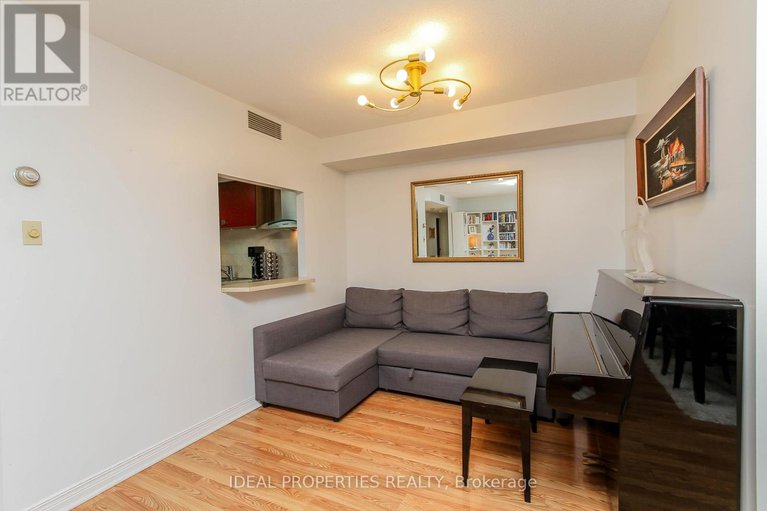 28573644/809-100-grant-carman-drive/borden-farmstewart-farmcarleton-heightsparkwood-hills/ottawa/ontario/K2E8B8_13