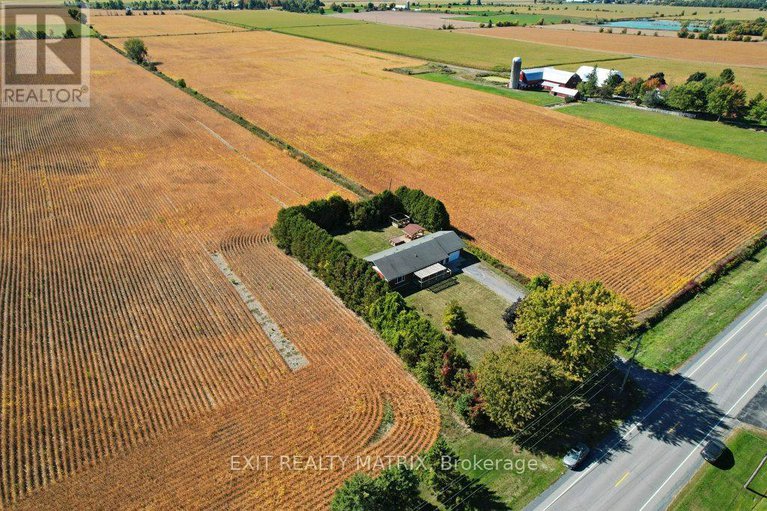 28933112/1374-county-7-road/north-dundas-winchester-twp/north-dundas/ontario/K0A2R0_32