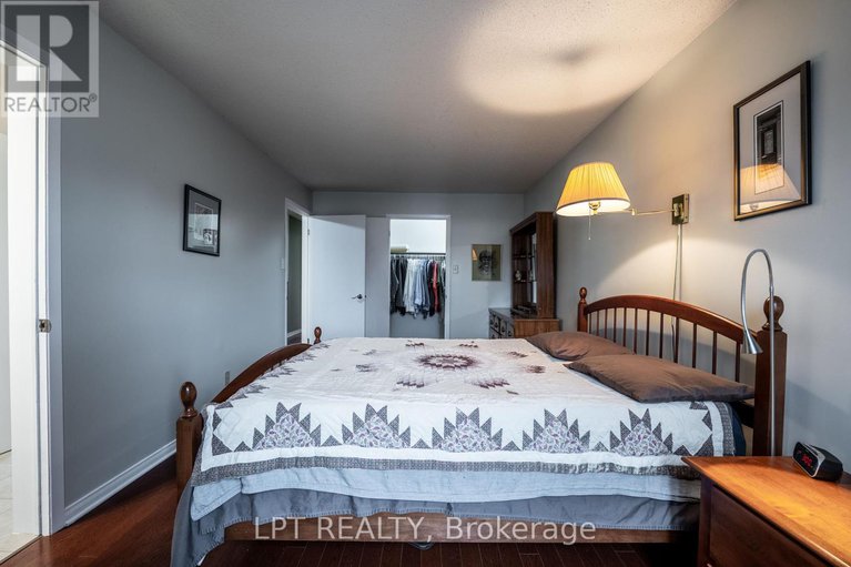 28831575/491-valade-crescent/fallingbrookpineridge/ottawa/ontario/K4A2W6_32