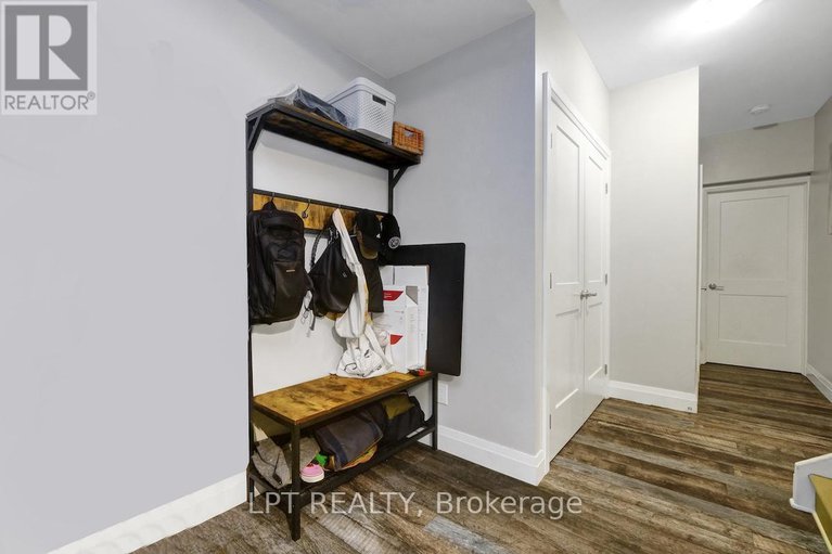 29068100/319-glynn-avenue/overbrookcastle-heights/ottawa/ontario/K1K1R9_34