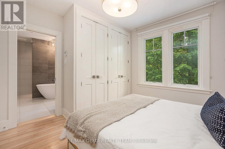 28702381/44-renfrew-avenue/glebe/ottawa/ontario/K1S1Z5_17