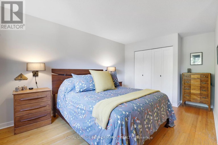 28988319/147-2111-montreal-road/beaconwood/ottawa/ontario/K1J8M8_18