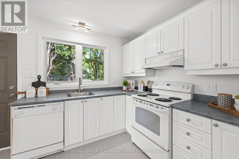 28800881/968-walkley-road/riverside-park-south/ottawa/ontario/K1V6R3_13