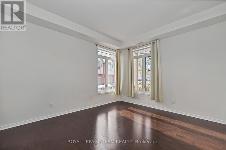 28889910/b-250-meilleur-private/vanier/ottawa/ontario/K1L0A3_15