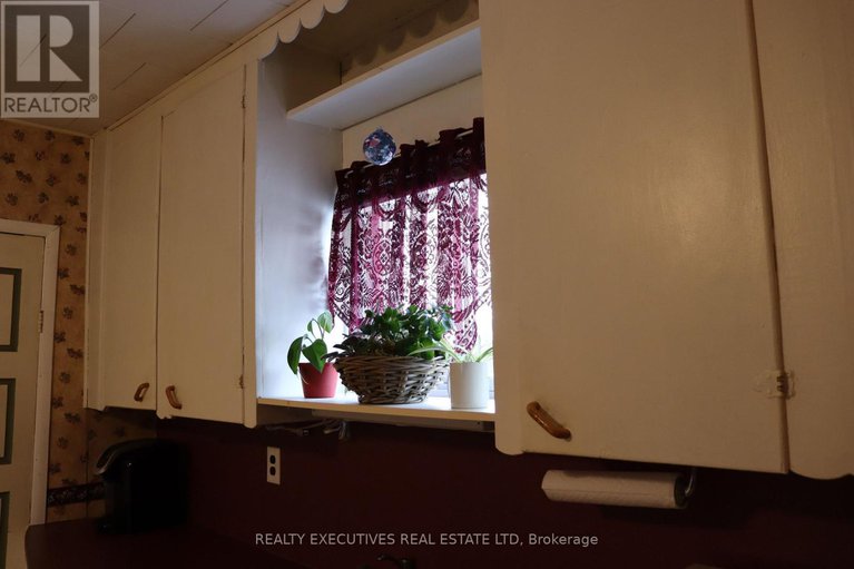 29181183/38-hummel-street/chesterville/north-dundas/ontario/K0C2K0_16