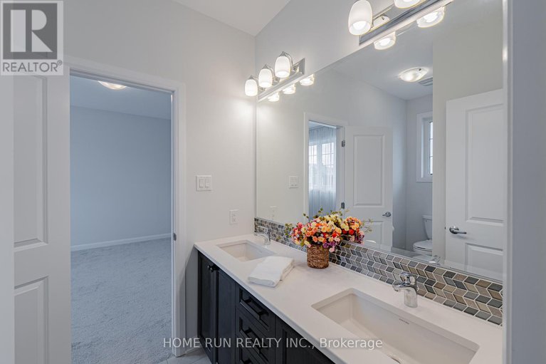 28363794/18-fossa-terrace/half-moon-bay/ottawa/ontario/K2J6W4_37