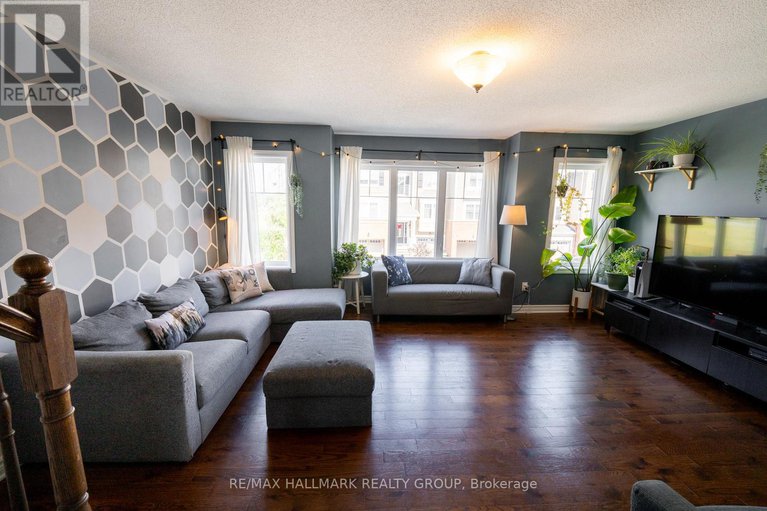 28835804/106-gelderland-private/emerald-meadowstrailwest/ottawa/ontario/K2V0H8_15